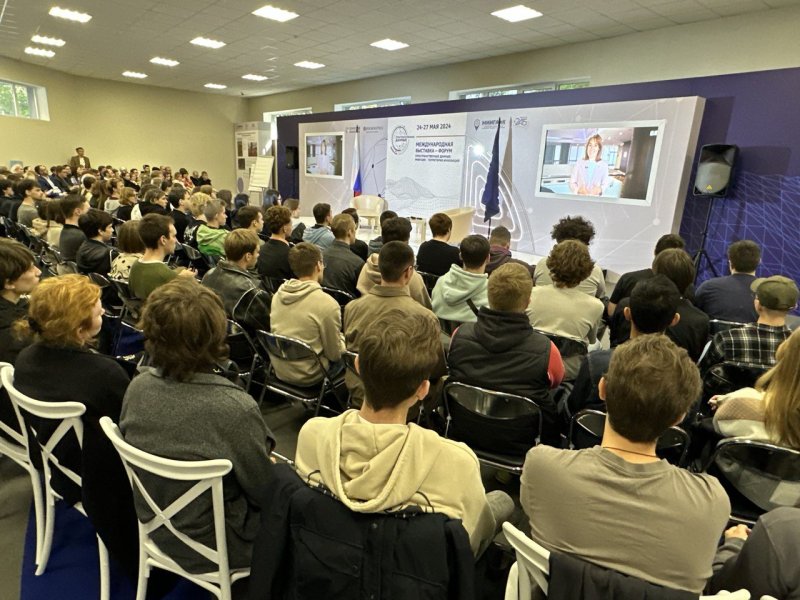 В 415 вузах страны дан старт Федеральной программы «Обучение служением».