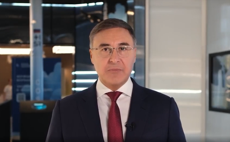 Поздравление главы Минобрнауки России Валерия Фалькова с Днем народного единства 